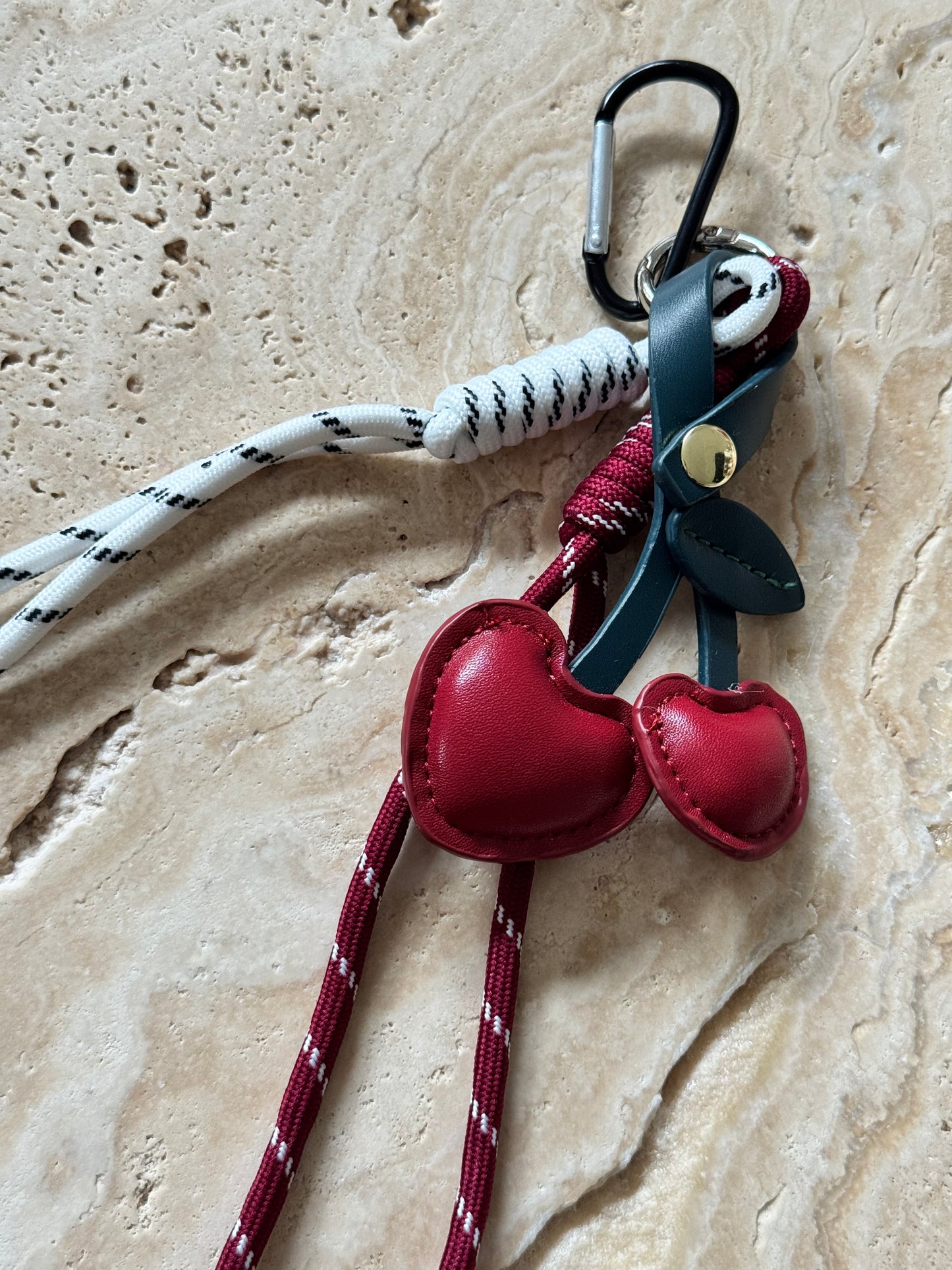 Charm Anhänger „Red Cherry“