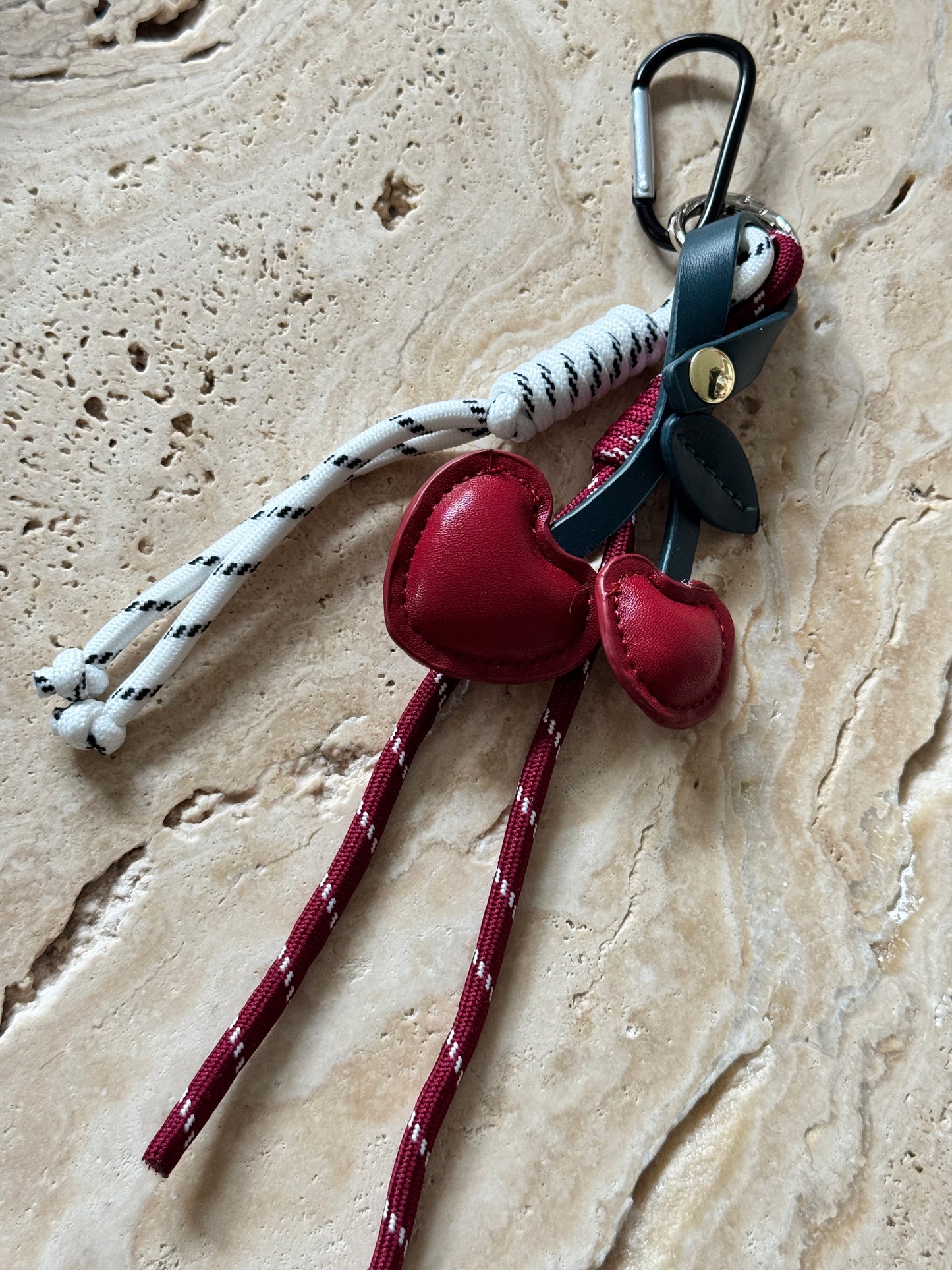 Charm Anhänger „Red Cherry“