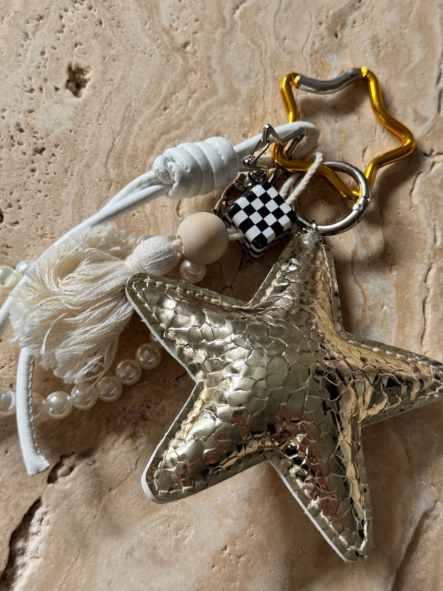 Charm Anhänger „Golden Star“