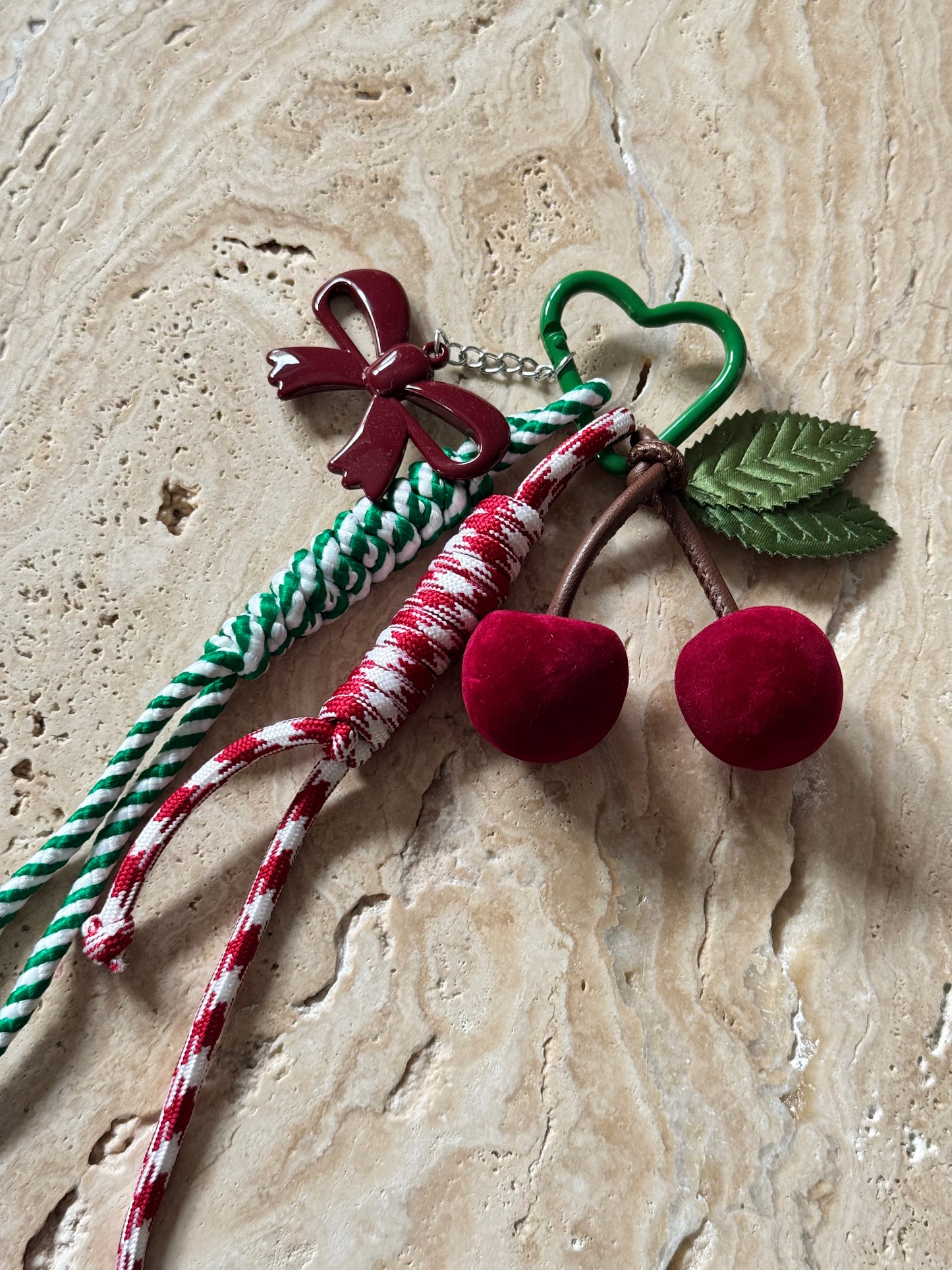 Charm Anhänger „Cherry Lady“