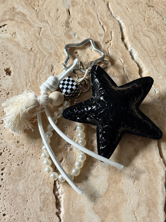 Charm Anhänger „Black Star“
