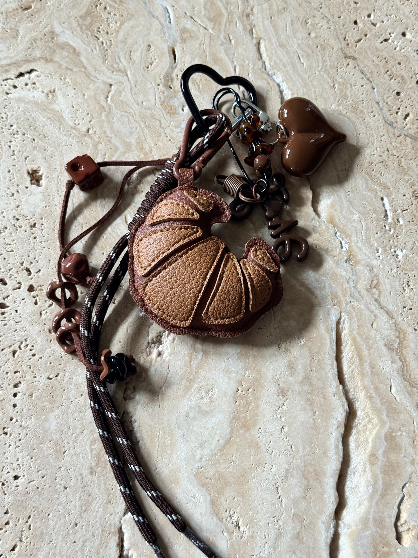 Charm Anhänger „Croissant“