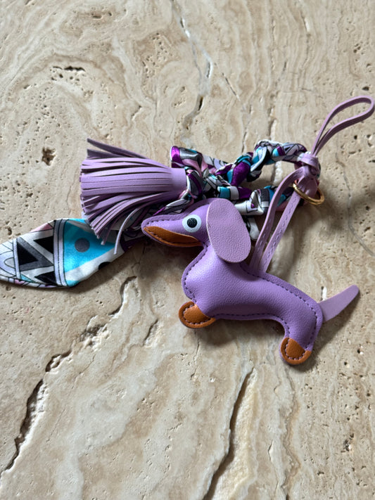 Charm Anhänger „Purple Dackel“
