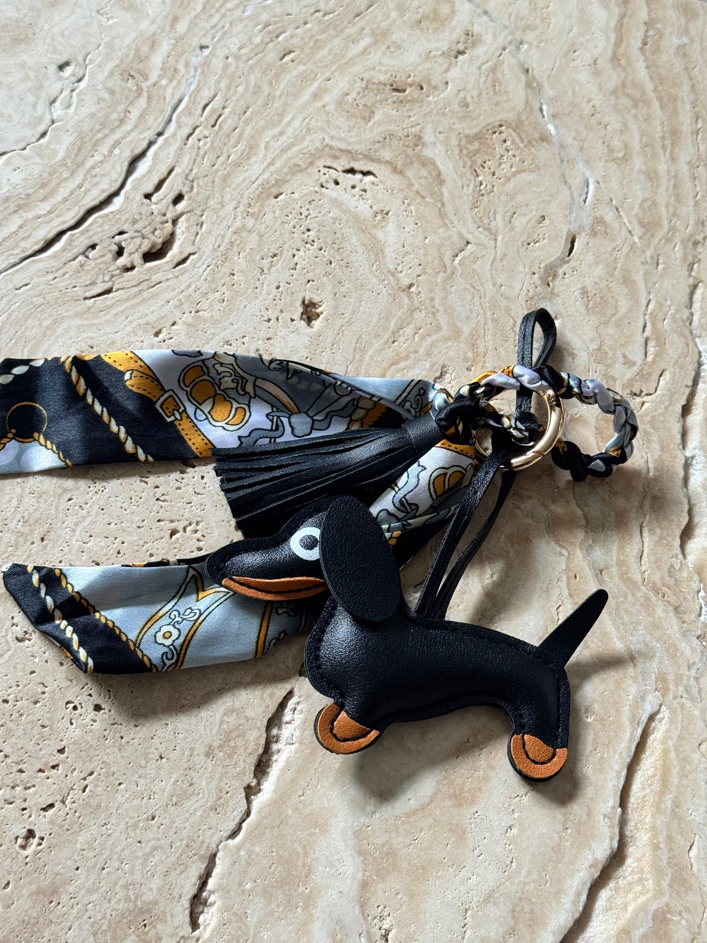 Charm Anhänger „Black Dackel“