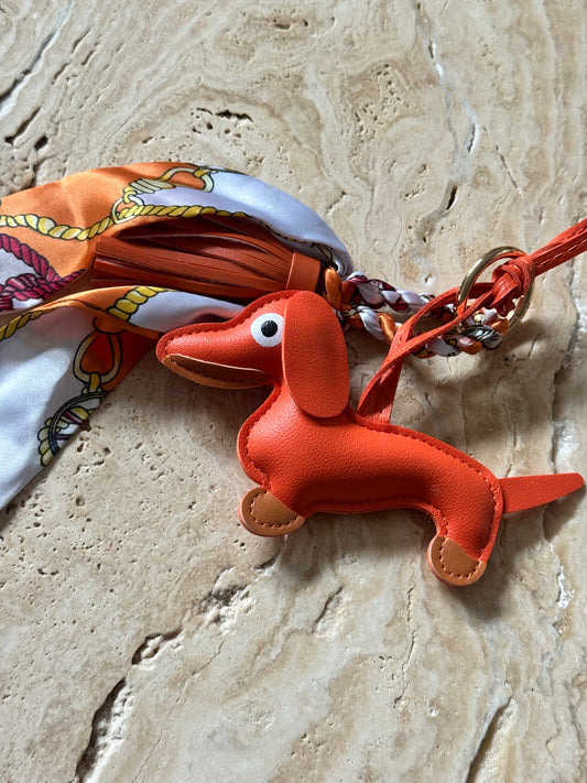 Charm Anhänger „Orange Dackel“